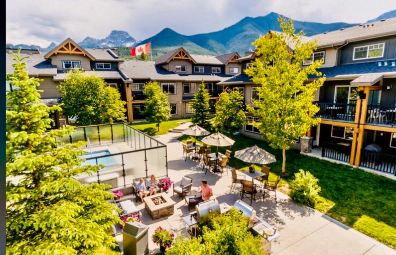 Copperstone Resort - Mountain View 2 Bedroom Condo Canmore Exteriör bild
